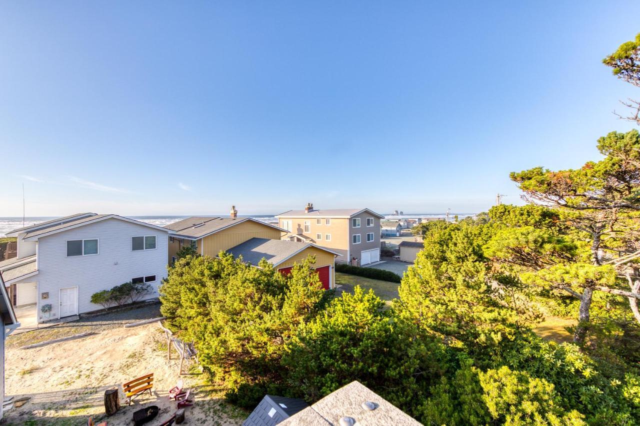 Grey Haven Villa Rockaway Beach Exterior photo